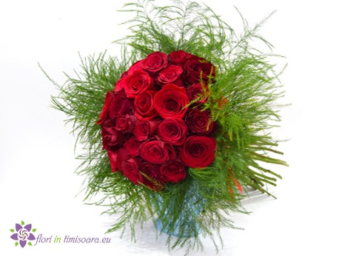 29 trandafiri rosii